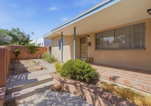 Homes for sale in Albuquerque, NM | 1301 Girard Blvd Se, Albuquerque, NM 87106 | MLS# 1104058