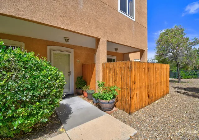 2nd image of 4701 Morris St Ne #APT 703, Albuquerque, NM 87111 | MLS# 1104101