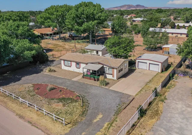 Homes for sale in Bosque Farms, NM | 2135 Winchester Dr, Bosque Farms, NM 87068 | MLS# 1104113