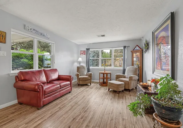 Homes for sale in Albuquerque, NM | 8001 Sierra Azul Ave Ne, Albuquerque, NM 87110 | MLS# 1104134
