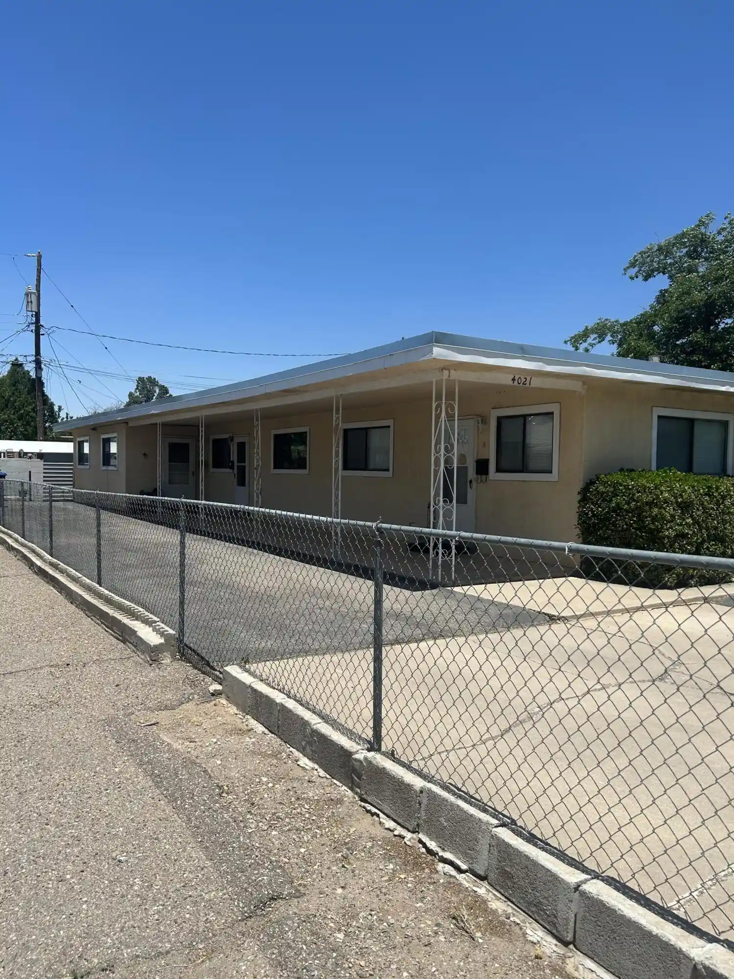 Photo 1 of Multi family home for sale at 4021 Thaxton Ave Se, Albuquerque, NM 87108 | MLS# 1104194 | Listing updated on 2026-10-08