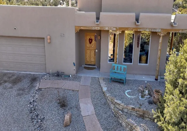 Homes for sale in Placitas, NM | 11 Tres Amigos Rd, Placitas, NM 87043 | MLS# 1104218