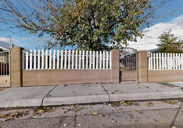 Photo 1 of Sale Pending at 305 San Jose Ave Se, Albuquerque, NM 87102 | MLS# 1104222 | Listing updated on 2026-08-15