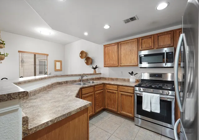 3rd image of 6800 Vista Del Norte Rd Ne #1114, Albuquerque, NM 87113 | MLS# 1104232