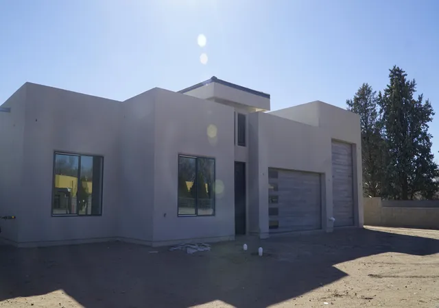 Photo 3 of Single family home for sale at 420 Bledsoe Rd NW, Los Ranchos, NM 87107 | MLS# 1104262 | Listing updated on 2026-08-06