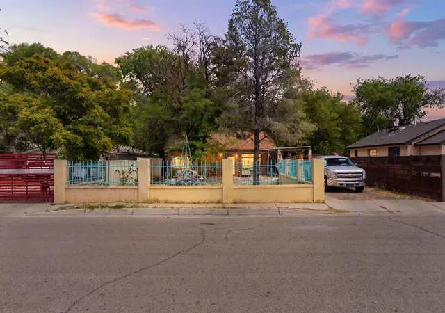 Homes for sale in Albuquerque, NM | 314 49th St Nw, Albuquerque, NM 87105 | MLS# 1104294