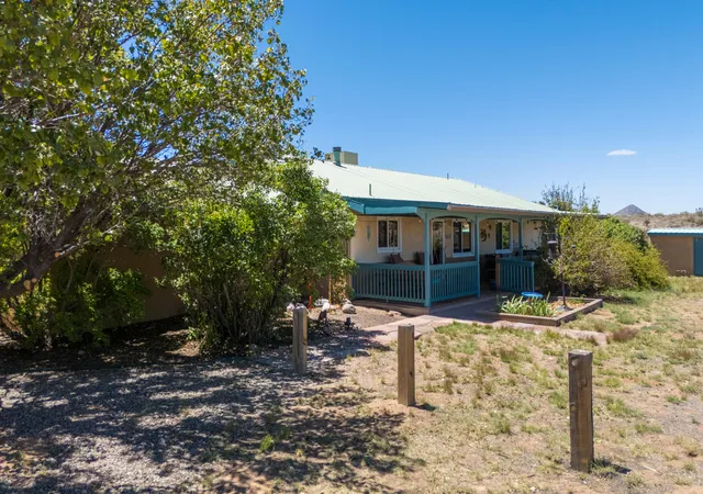 4th image of 12 Arroyo Trl, Santa Fe, NM 87508 | MLS# 1104368