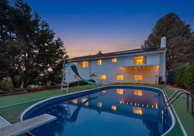 Photo 2 of Single family home for sale at 14316 Piedras Rd Ne, Albuquerque, NM 87123 | MLS# 1104391 | Listing updated on 2026-08-07