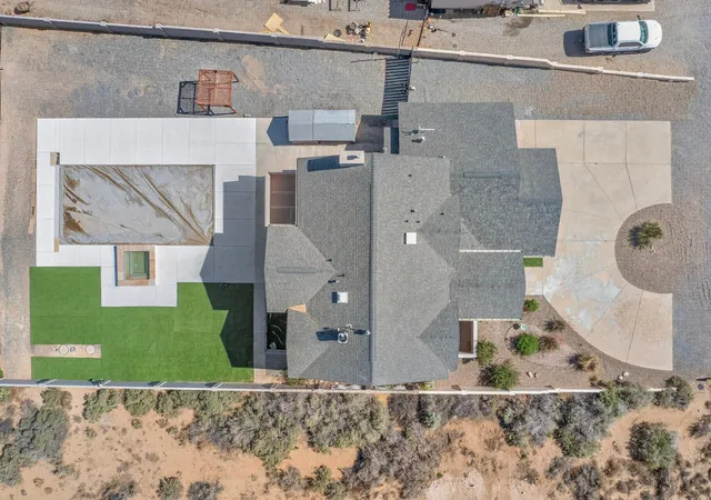 3rd image of 1004 6Th St Se, Rio Rancho, NM 87124 | MLS# 1104383
