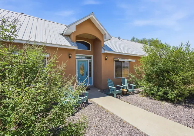 2nd image of 95 Marquez Rd, Los Lunas, NM 87031 | MLS# 1104409