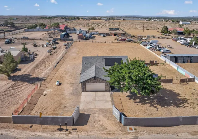 2nd image of 5629 Powers Way Rd Sw, Albuquerque, NM 87121 | MLS# 1104435
