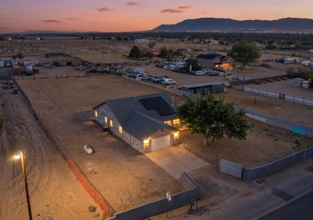 3rd image of 5629 Powers Way Rd Sw, Albuquerque, NM 87121 | MLS# 1104435