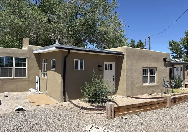 Photo 1 of Single family home for sale at 1321 15th Street Nw, Albuquerque, NM 87104 | MLS# 1104436 | Listing updated on 2026-08-17