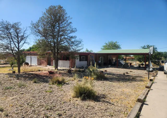 Homes for sale in Rio Communities, NM | 314 Goddard Ave, Rio Communities, NM 87002 | MLS# 1104481