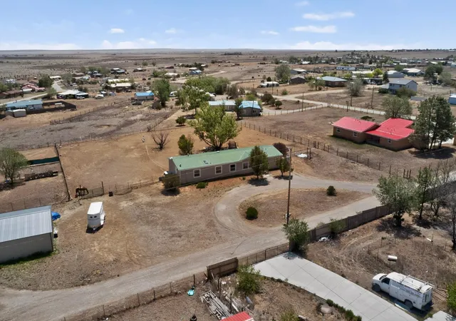 Photo 4 of Manufactured home for sale at 4 Forest Ct, Edgewood, NM 87015 | MLS# 1104488 | Listing updated on 2026-08-24