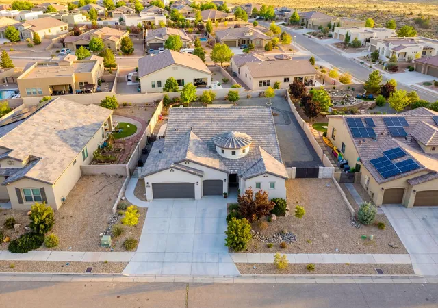 3rd image of 1878 Castle Peak Loop Ne, Rio Rancho, NM 87144 | MLS# 1104511
