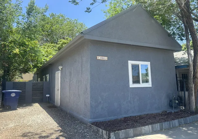 1st image of 308 Cromwell Ave Sw, Albuquerque, NM 87102 | MLS# 1104516