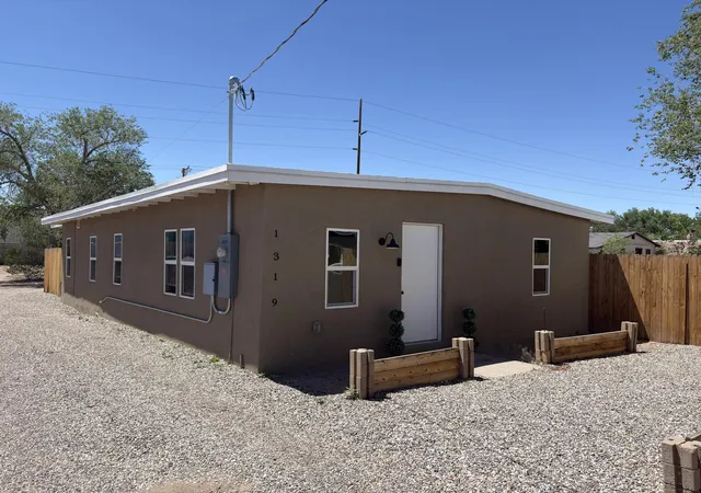 1st image of 1319 15th St Nw, Albuquerque, NM 87104 | MLS# 1104522
