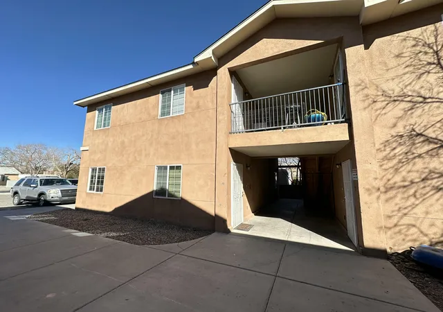 4th image of 528 Alvarado Dr Se, Albuquerque, NM 87108 | MLS# 1104528