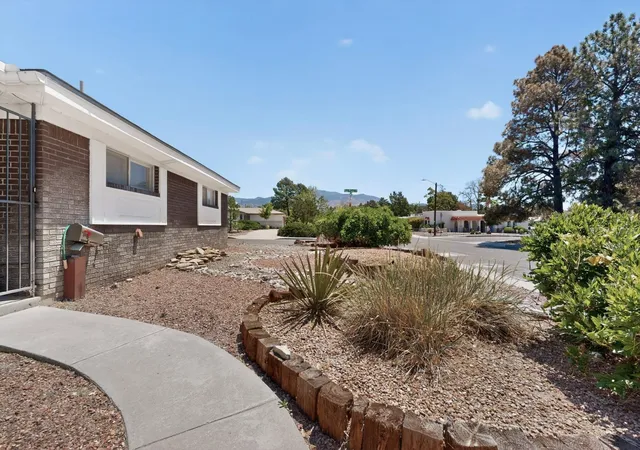 4th image of 8709 James Ave Ne, Albuquerque, NM 87111 | MLS# 1104559