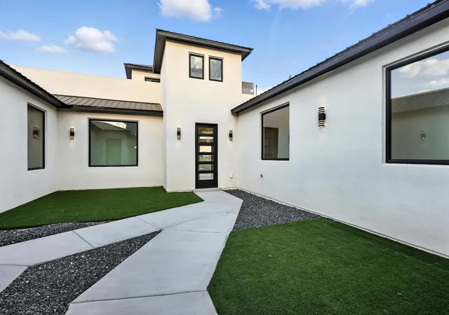 3rd image of 2016 Contreras Rd Ne, Rio Rancho, NM 87144 | MLS# 1104581