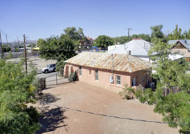 3rd image of 1913 Lomas Blvd Nw, Albuquerque, NM 87104 | MLS# 1104605