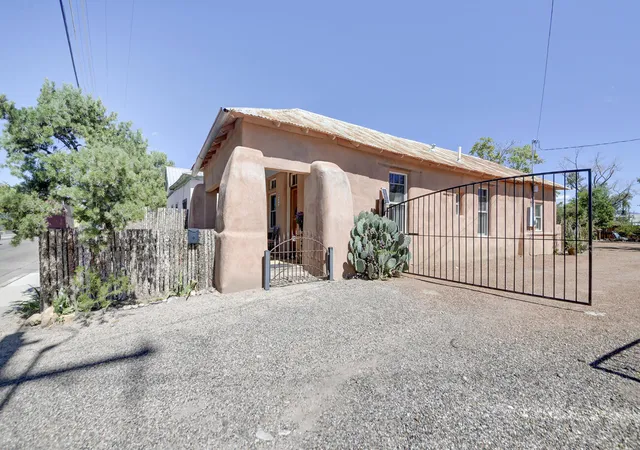 5th image of 1913 Lomas Blvd Nw, Albuquerque, NM 87104 | MLS# 1104605