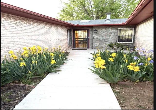 Photo 3 of Single family home for sale at 3601 Sunstar Lp Loop Sw, Albuquerque, NM 87105 | MLS# 1104675 | Listing updated on 2026-08-07