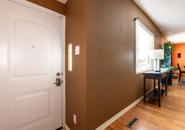 4th image of 1013 Indiana St Se, Albuquerque, NM 87108 | MLS# 1103908