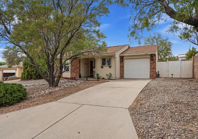 1st image of 1961 Roanoke Dr Ne, Rio Rancho, NM 87144 | MLS# 1104695