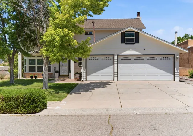 Homes for sale in Albuquerque, NM | 9601 Villa Del Rey Ne, Albuquerque, NM 87111 | MLS# 1104703