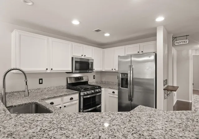 3rd image of 6800 Vista Del Norte Dr Ne #1224, Albuquerque, NM 87113 | MLS# 1104743