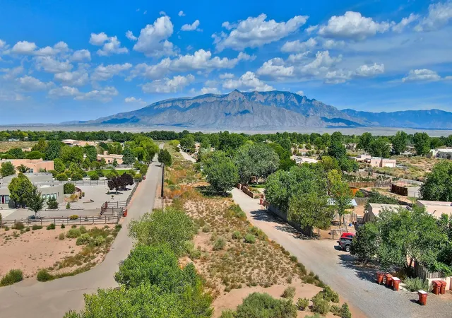 17th image of 21 Paseo C De Baca Rd, Corrales, NM 87048 | MLS# 1104748