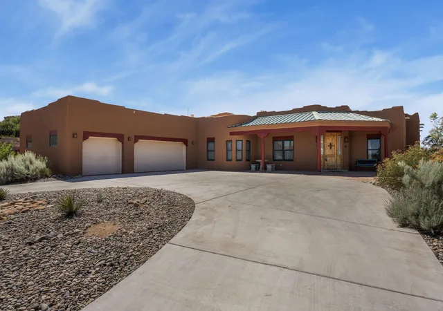 Photo 1 of Sale Pending at 2133 Gazelle Rd Ne, Rio Rancho, NM 87124 | MLS# 1104751 | Listing updated on 2026-08-27