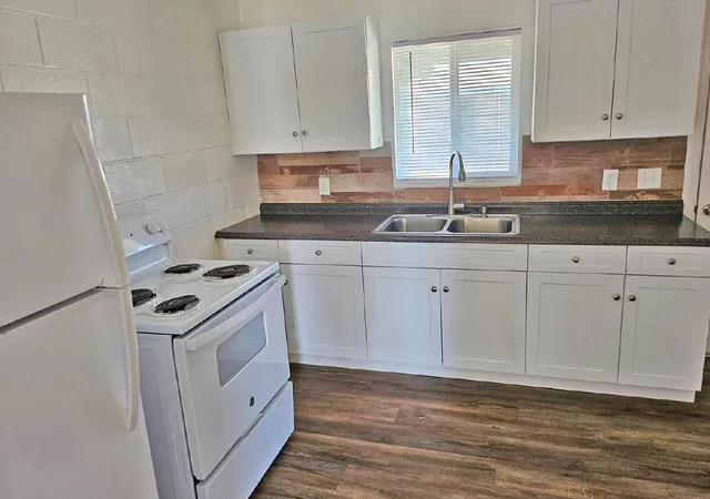 3rd image of 501 S Avenue G, Portales, NM 88130 | MLS# 1104787