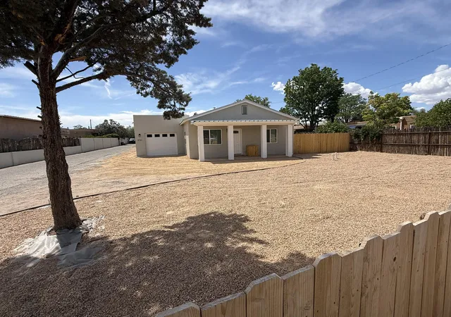 Photo 2 of Sale Pending at 3741 San Isidro St Nw, Albuquerque, NM 87107 | MLS# 1104841 | Listing updated on 2026-08-29