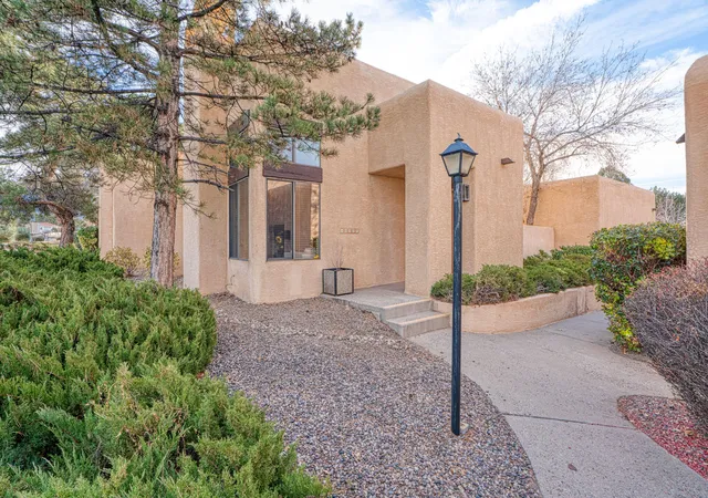 1st image of 10277 Las Casitas Ct Ne, Albuquerque, NM 87111 | MLS# 1104795