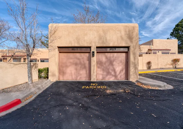 2nd image of 10277 Las Casitas Ct Ne, Albuquerque, NM 87111 | MLS# 1104795