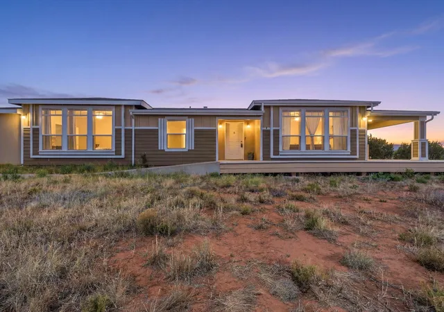 1st image of 15 Reubens Ln, Edgewood, NM 87015 | MLS# 1104869