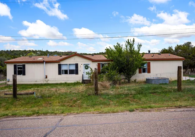 Photo 2 of Manufactured home for sale at 52 Windmill Rd, Edgewood, NM 87015 | MLS# 1104871 | Listing updated on 2026-09-01