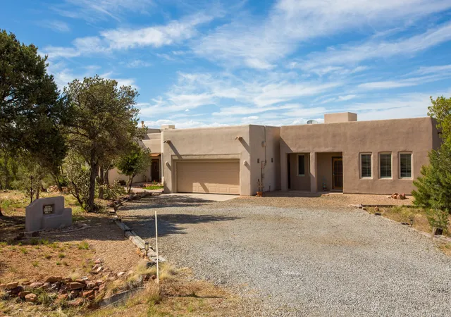 Photo 1 of Single family home for sale at 26 Kiva Pl, Sandia Park, NM 87047 | MLS# 1104898 | Listing updated on 2026-09-01