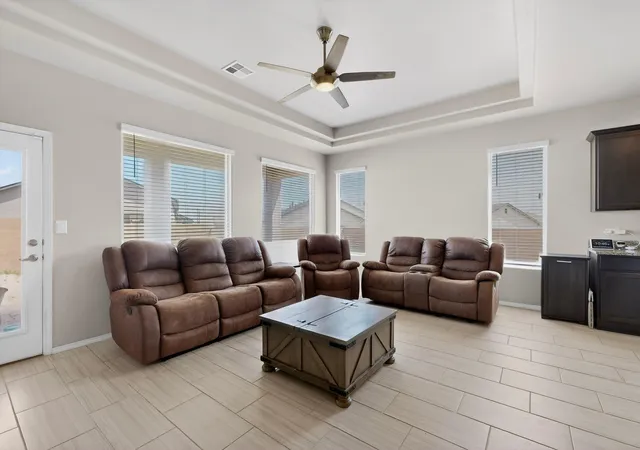 Photo 4 of Single family home for sale at 424 Liam Ct SW, Los Lunas, NM 87031 | MLS# 1104928 | Listing updated on 2026-07-21