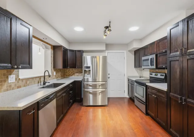 Photo 1 of Sale Pending at 606 Grace St Ne, Albuquerque, NM 87123 | MLS# 1104990 | Listing updated on 2026-08-29
