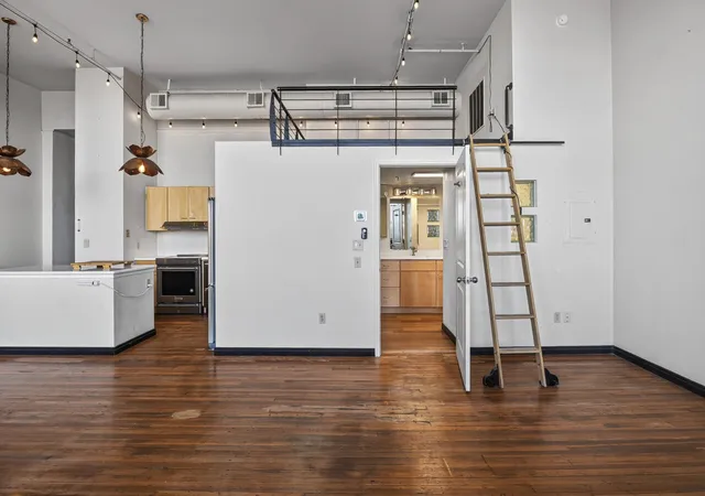 Photo 4 of Condo for sale at 301 Central Ave NE #302, Albuquerque, NM 87102 | MLS# 1105048 | Listing updated on 2026-08-24