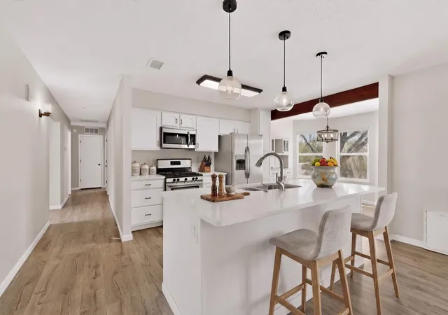 Photo 3 of Sale Pending at 9701 Avenida Del Oso Ne, Albuquerque, NM 87111 | MLS# 1104767 | Listing updated on 2026-07-02