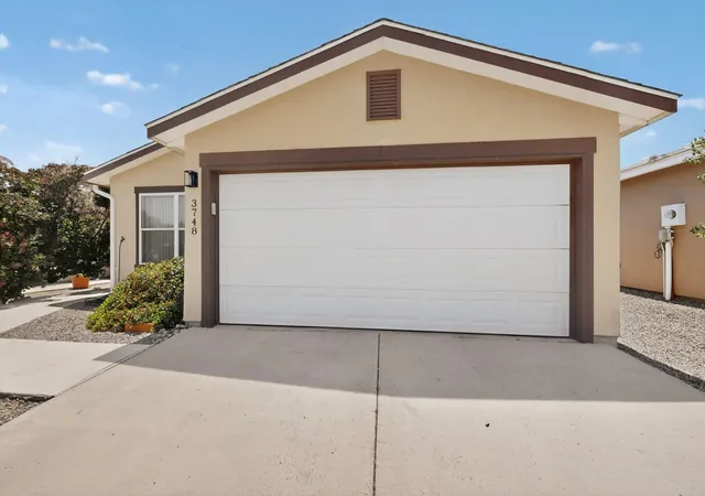Photo 3 of Sale Pending at 3748 Rancher Loop Ne, Rio Rancho, NM 87144 | MLS# 1105091 | Listing updated on 2026-08-17