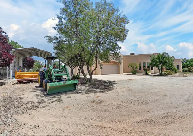 Photo 4 of Single family home for sale at 4659 Franklin Rd, Los Lunas, NM 87031 | MLS# 1105118 | Listing updated on 2026-07-21