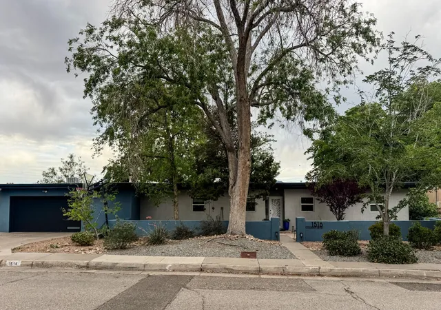 Homes for sale in Albuquerque, NM | 1516 Columbia Dr Ne, Albuquerque, NM 87106 | MLS# 1105127