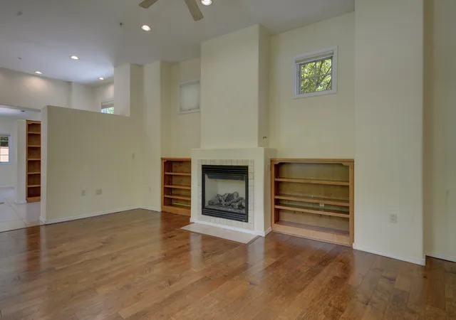 Photo 4 of Sale Pending at 1900 Central Ave #101, Albuquerque, NM 87104 | MLS# 1105133 | Listing updated on 2026-08-14