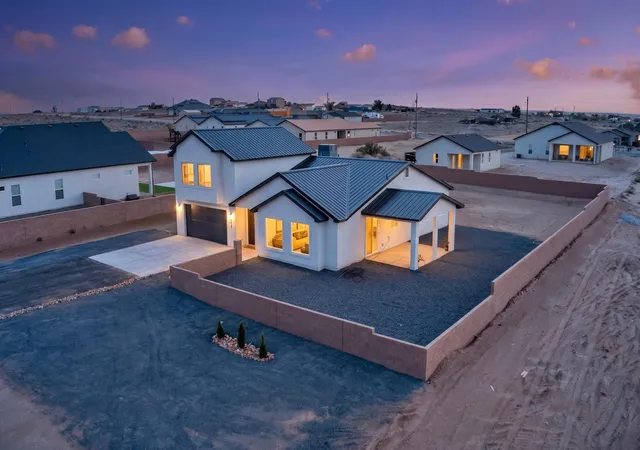 2nd image of 421 9th Ave Ne, Rio Rancho, NM 87124 | MLS# 1105138
